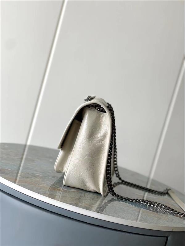 2026127204343174 650